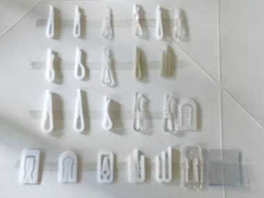 Plastic clip